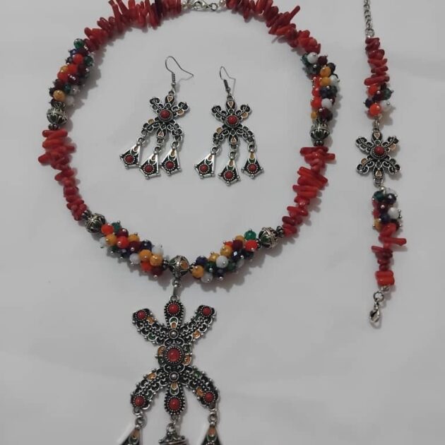 Parure en cristal et fantaisie M3